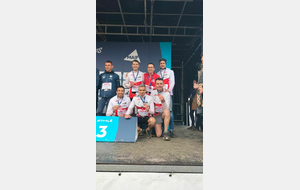 69b088b58bc11_podiumcross.jpg